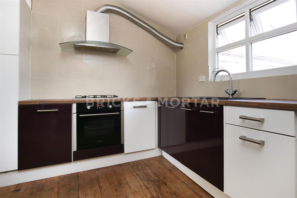 Property photo 3 of 8 3.Jpg