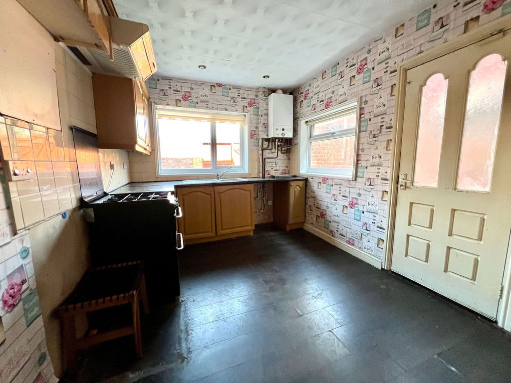 Property photo 1 of 4
