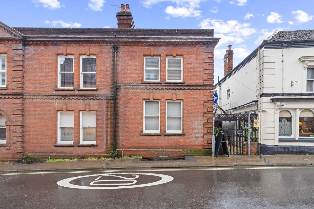 Property photo 1 of 23