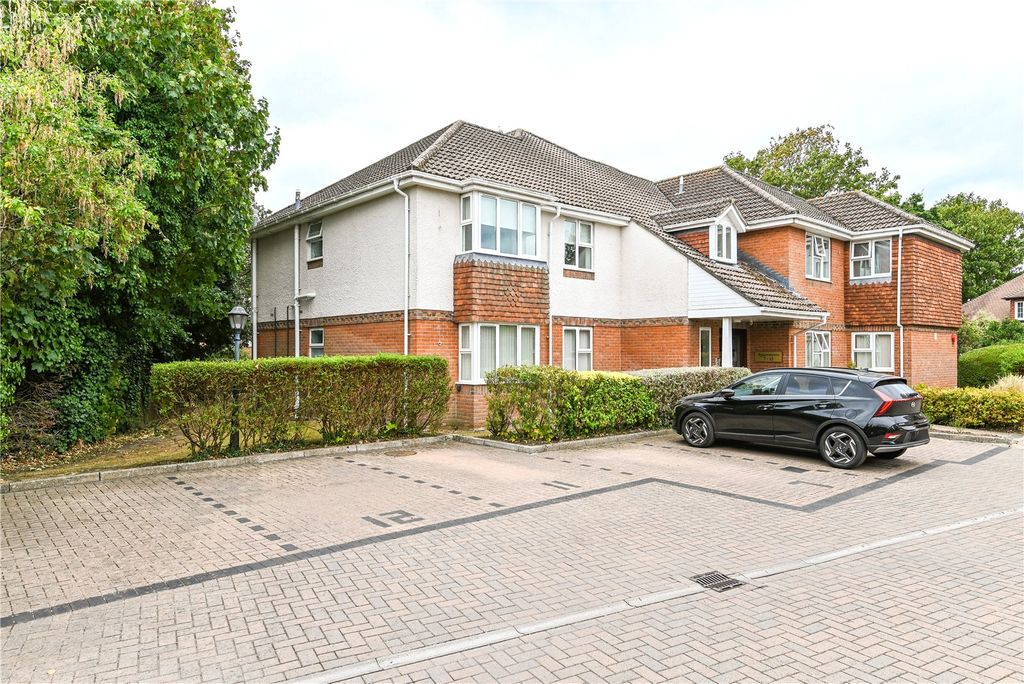 Property photo 1 of 17 Picture No. 02