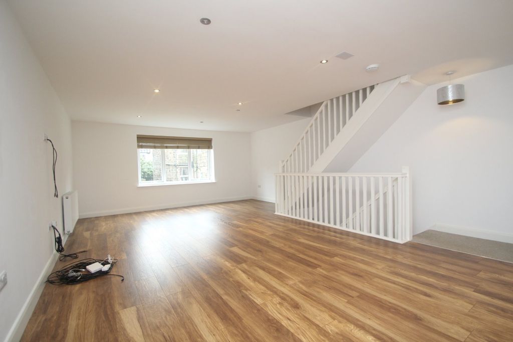 Property photo 2 of 10 Picture No. 14