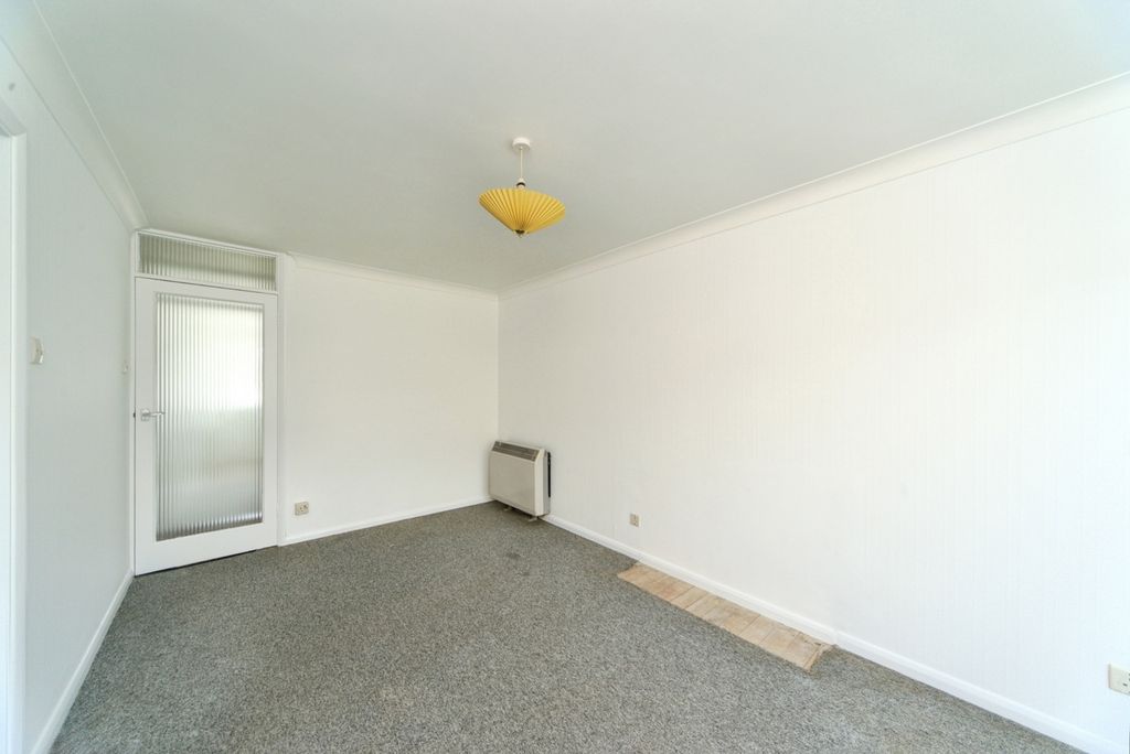 Property photo 3 of 17 Photo