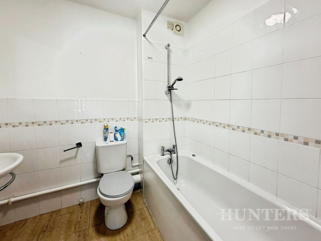 Property photo 3 of 8 Pbox-Img.Jpeg