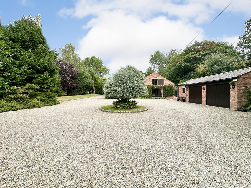 Property photo 2 of 48