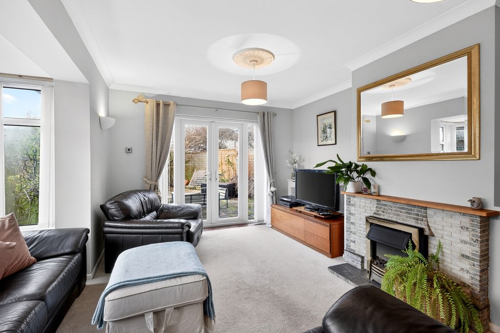 Property photo 3 of 20