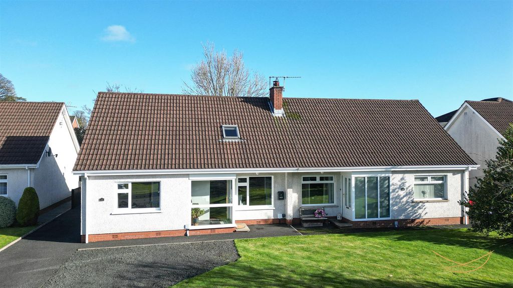 Property photo 2 of 41 Dhp-2.Jpg