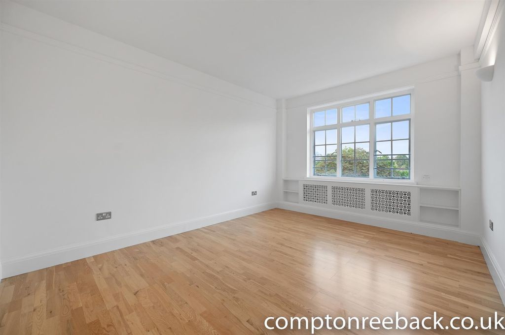 Property photo 3 of 8 Cr - 38 Florence Court - Bedrooma3 (1).Jpg