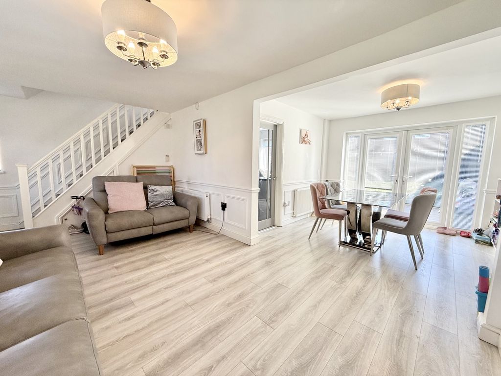 Property photo 3 of 16 Img_9262