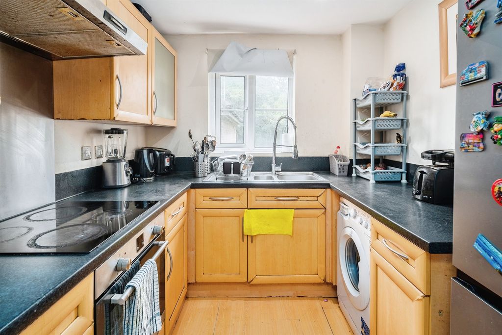 Property photo 2 of 15