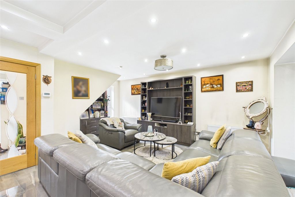 Property photo 3 of 11 Picture No. 35