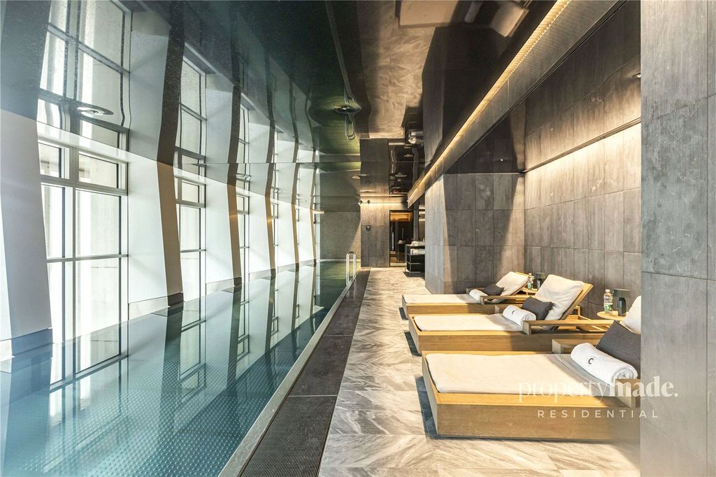 Property photo 2 of 14 Picture No. 30