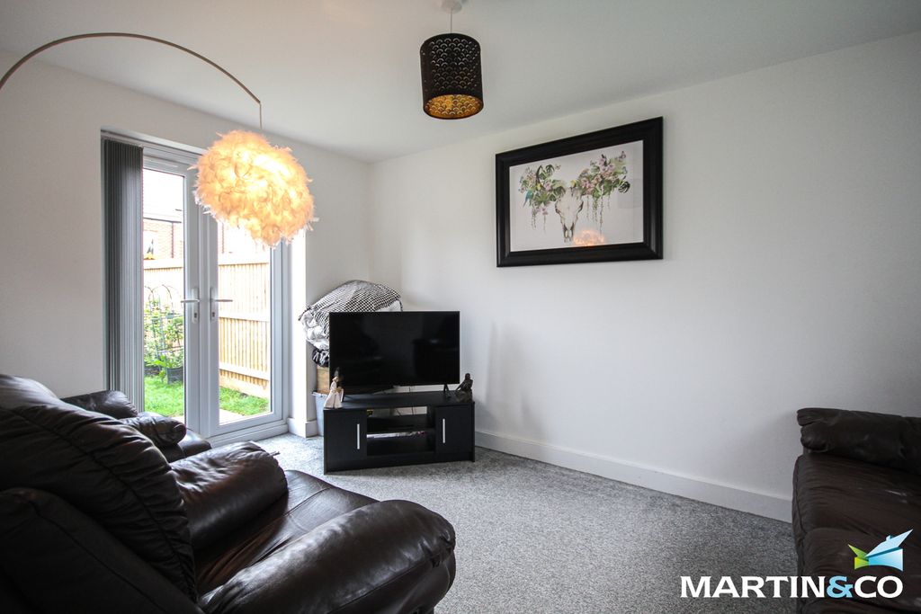 Property photo 3 of 9