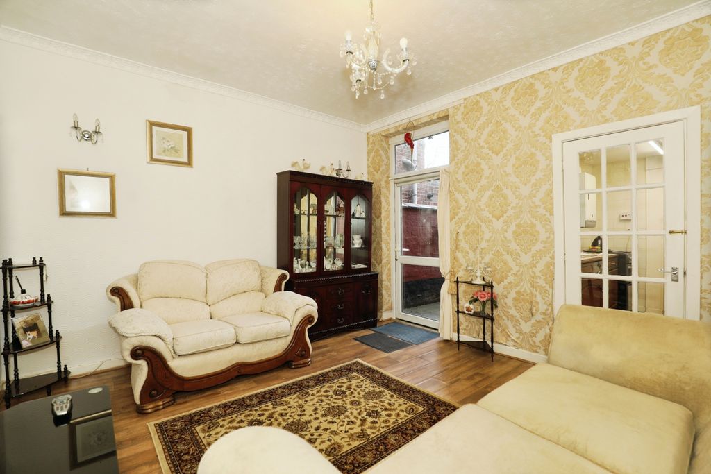 Property photo 3 of 15