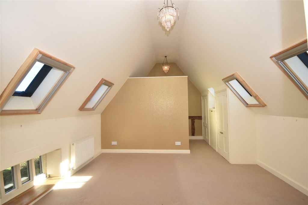 Property photo 3 of 25 Picture No. 12