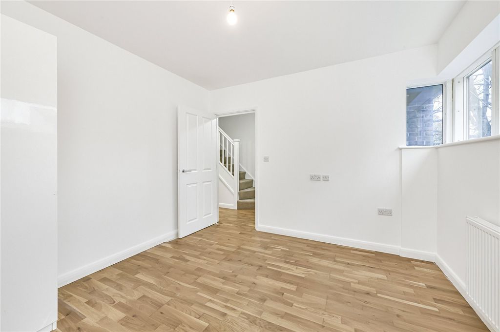 Property photo 3 of 17 Picture No. 07