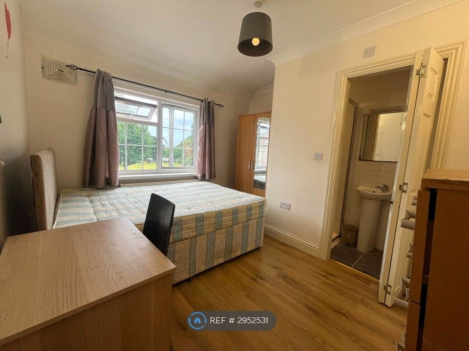 Property photo 1 of 2