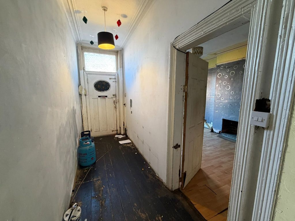 Property photo 3 of 30