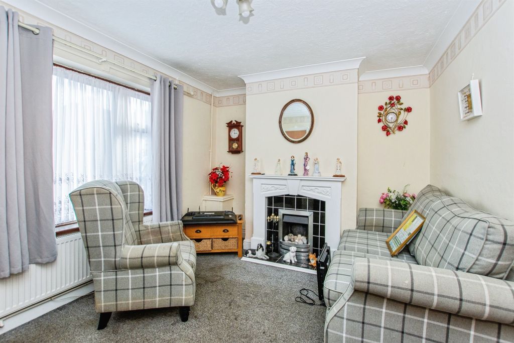 Property photo 3 of 18