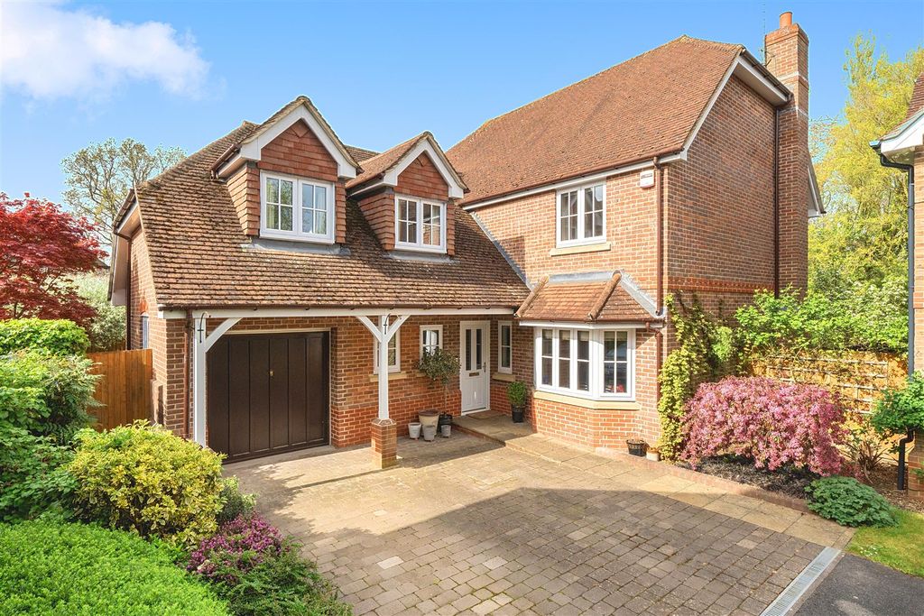 Property photo 1 of 23 1437469-1-69d7F92d1A6Dd.Jpg