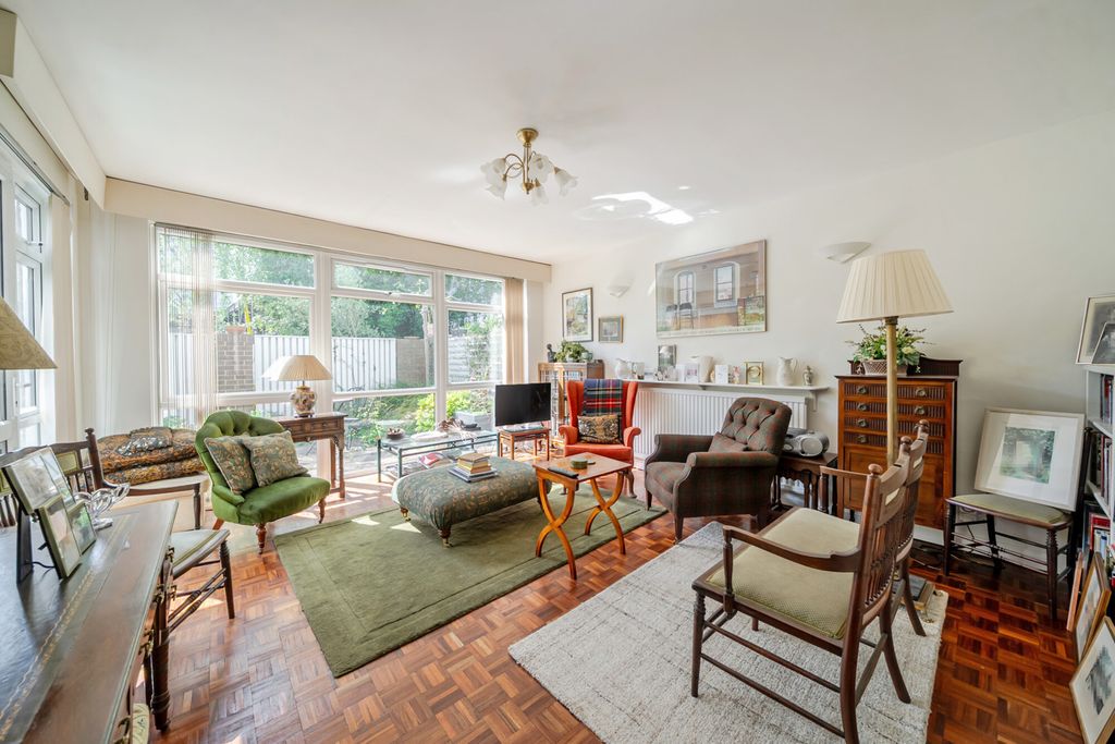 Property photo 2 of 20 1465502-14-6A180E...