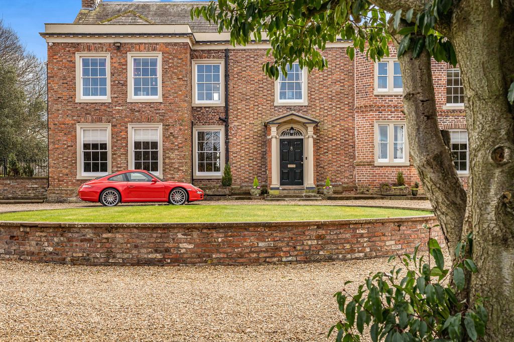 Property photo 1 of 74