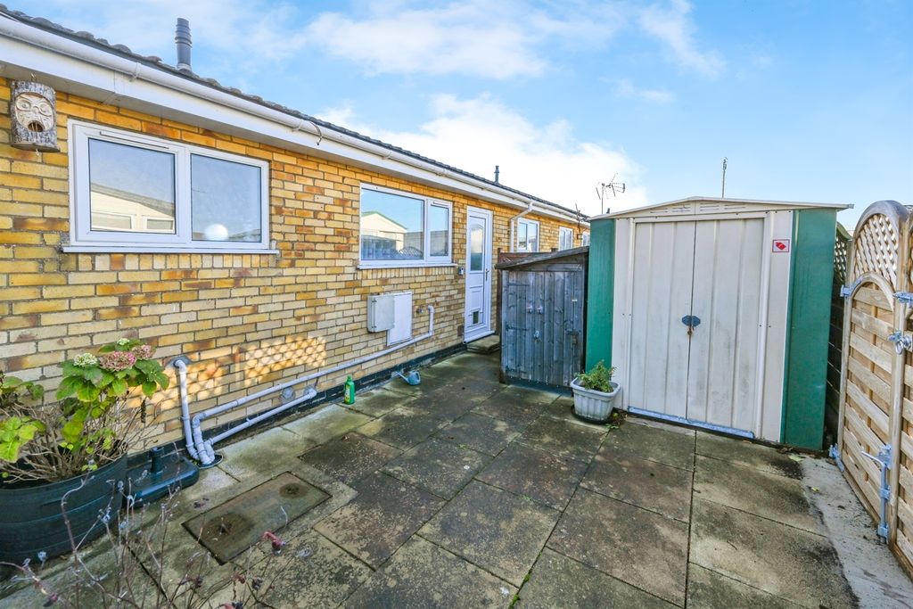 Property photo 2 of 23