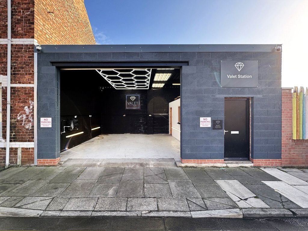 Property photo 1 of 5 Picture No. 05