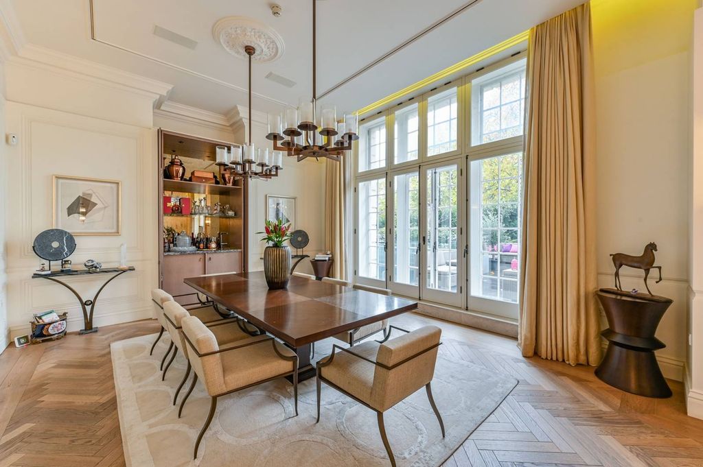 Property photo 3 of 25