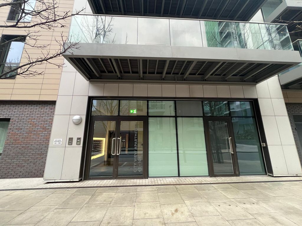 Property photo 1 of 9 External