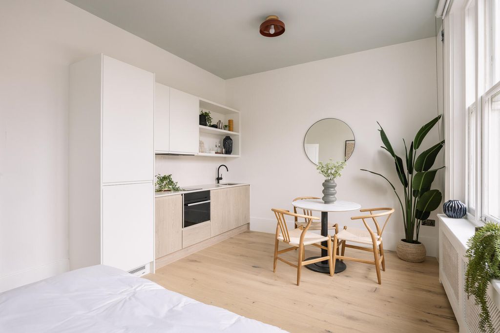 Property photo 3 of 16 31 Warwick Road - Flat 4 © Amy Hunter Photography(