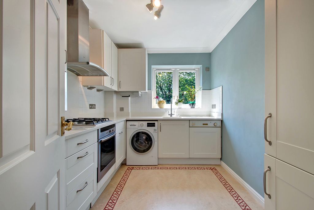 Property photo 3 of 13 Kitchen