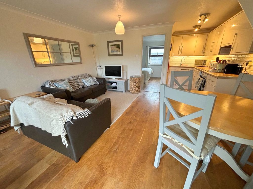 Property photo 2 of 14 Picture No. 08