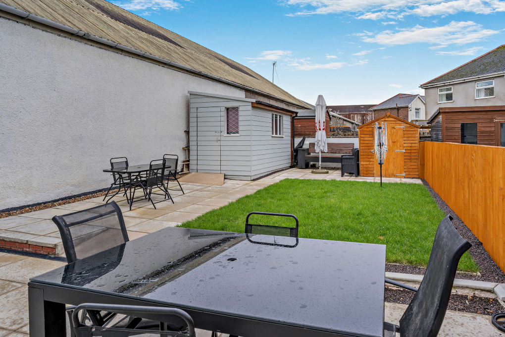 Property photo 3 of 9