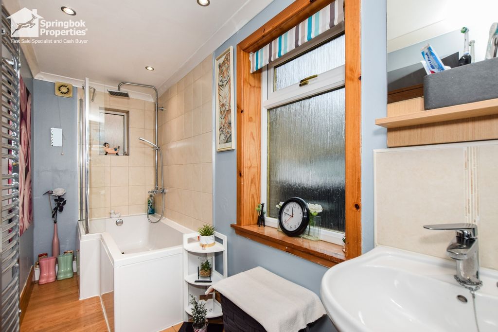 Property photo 2 of 15 1