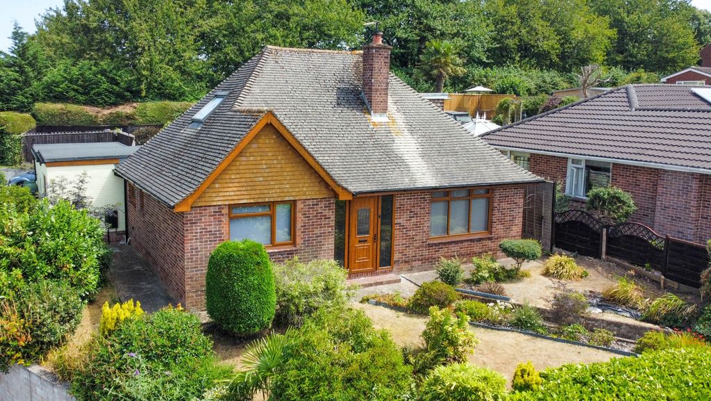 Property photo 1 of 22