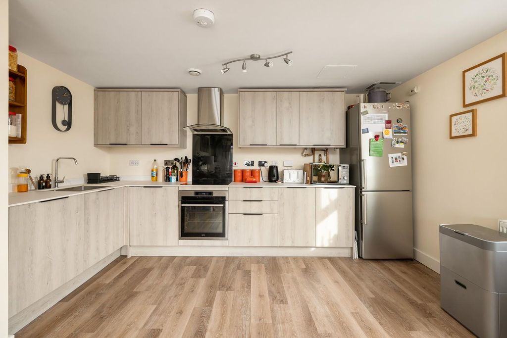 Property photo 3 of 32 Char0403.Jpg