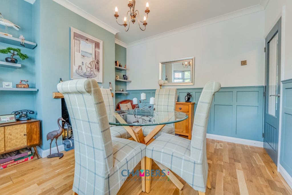 Property photo 2 of 53 Dining Room