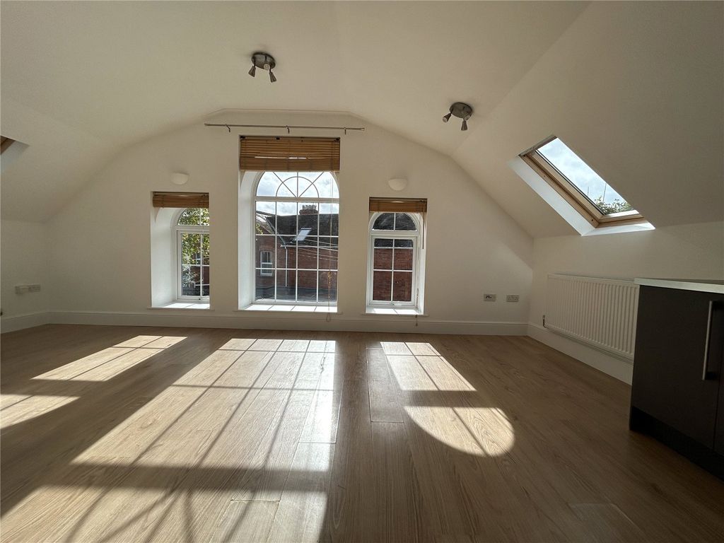 Property photo 3 of 13 Picture No. 04