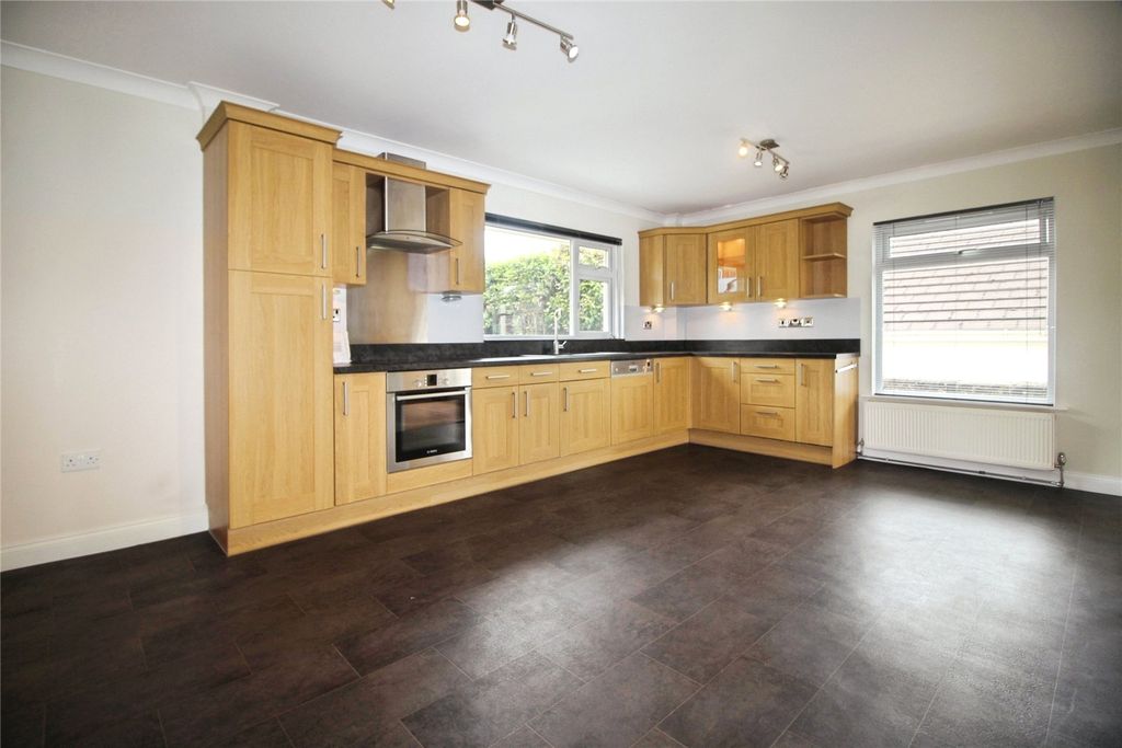 Property photo 2 of 19 Picture No. 03
