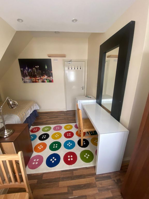 Property photo 3 of 7