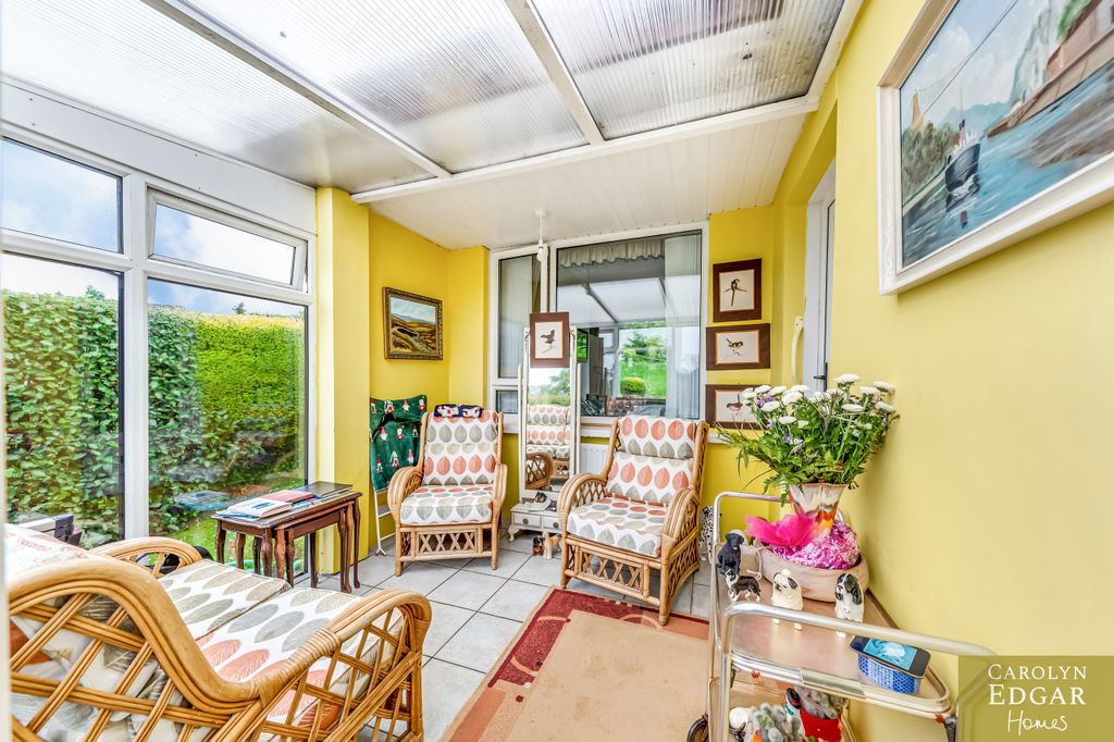 Property photo 3 of 39 027