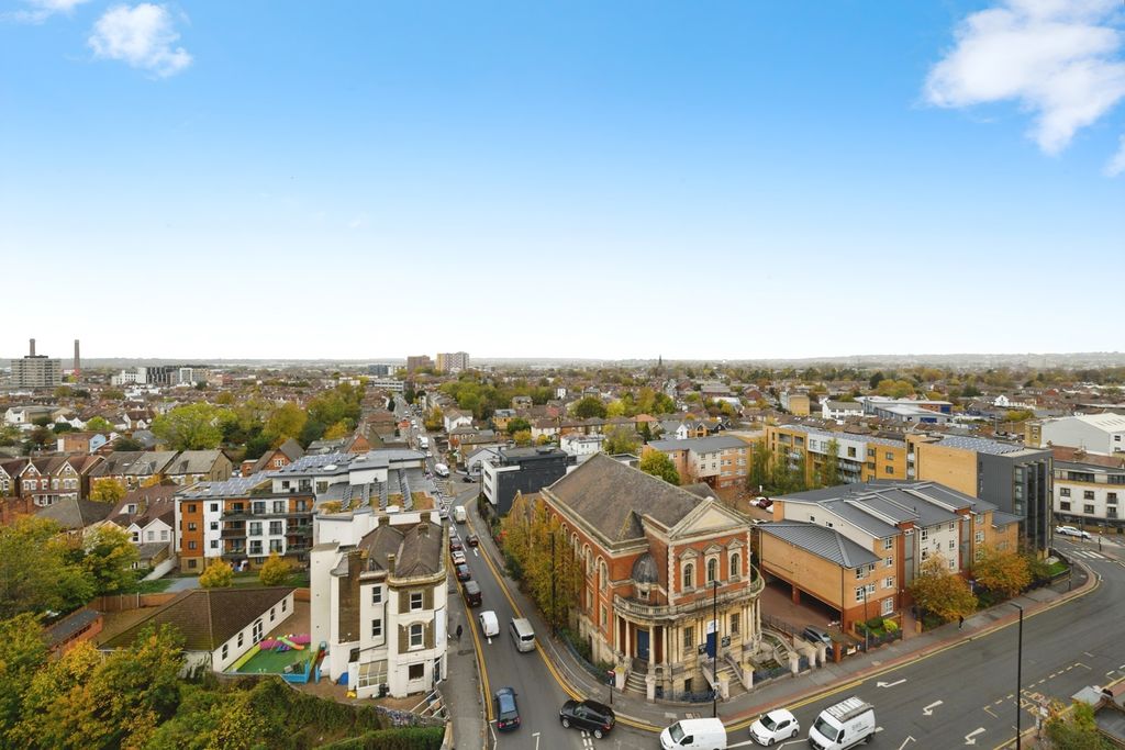 Property photo 1 of 17 Photo