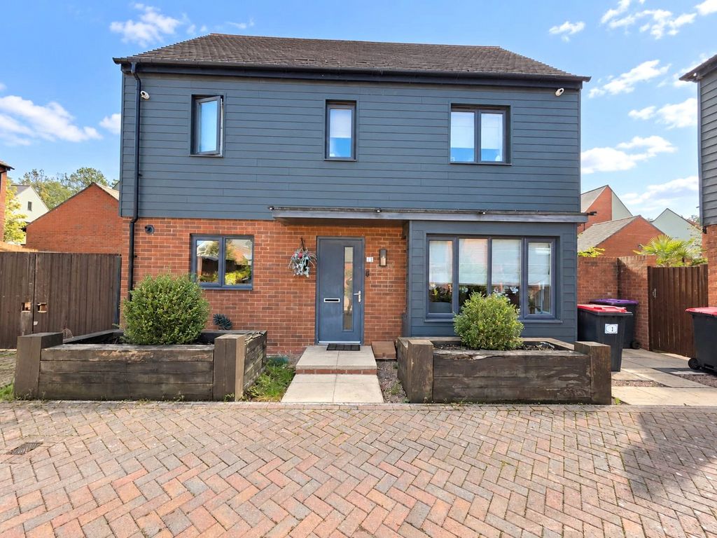Property photo 1 of 34 Picture No. 32