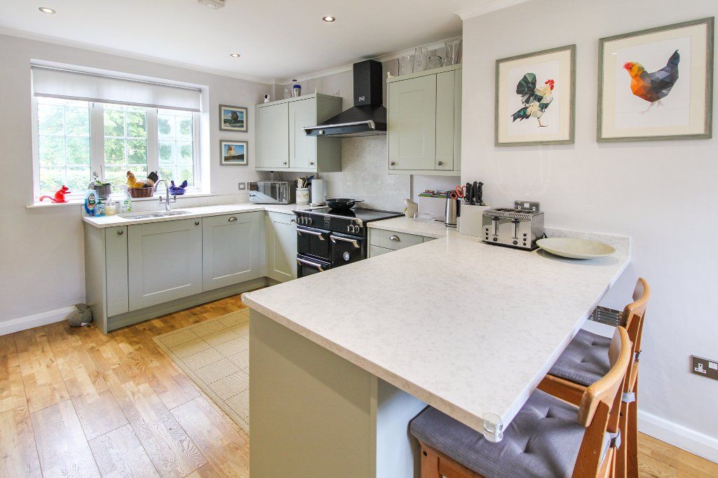 Property photo 3 of 23 Breakfast Kitchen