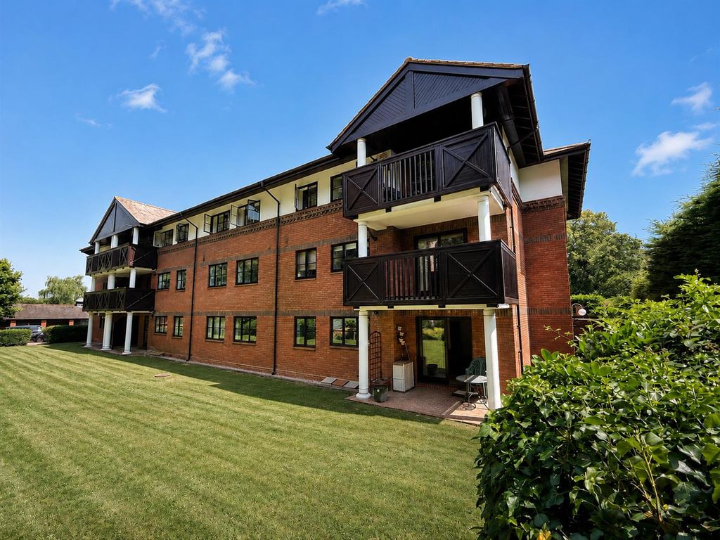 Property photo 1 of 10 Booths Court Ground Floor Apartment.Png