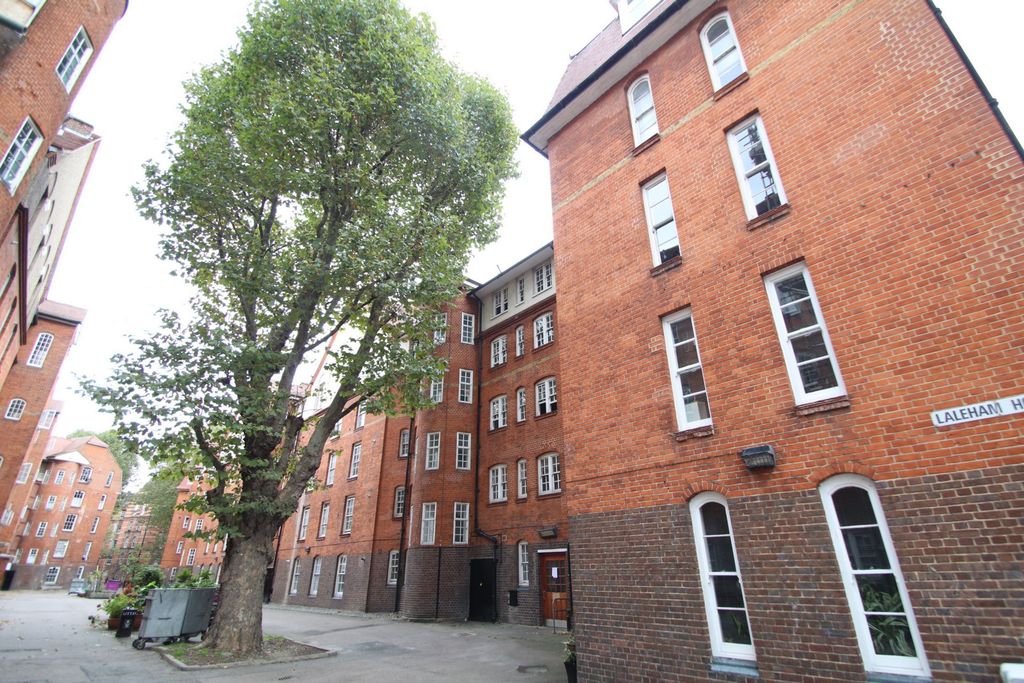 Property photo 2 of 7 Photo 8