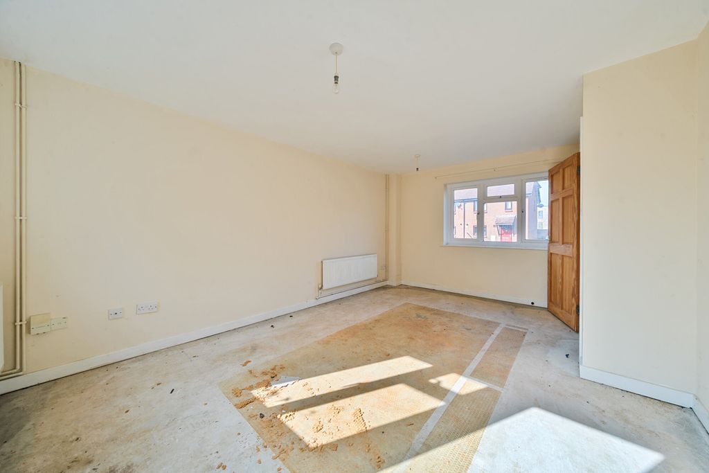 Property photo 2 of 17 Reception