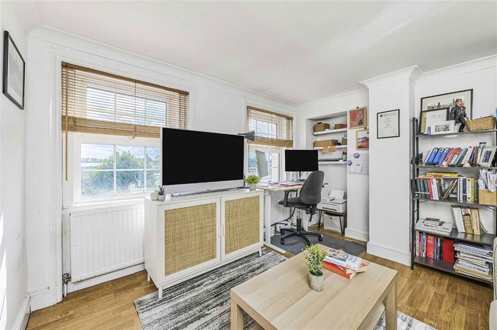 Property photo 2 of 6