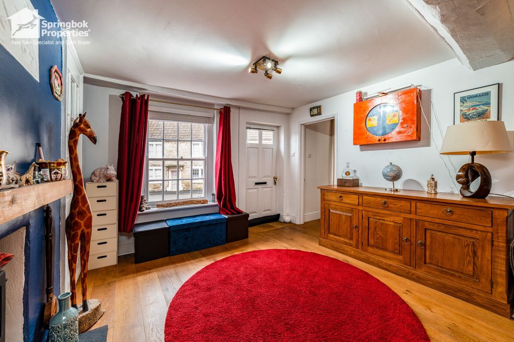 Property photo 3 of 19 2