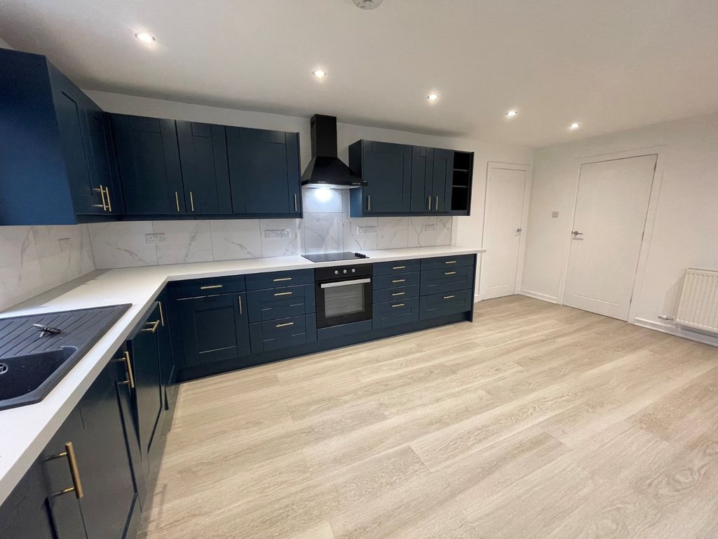 Property photo 3 of 9 Picture No. 02